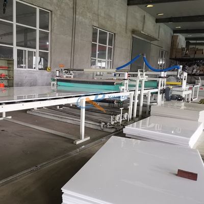 Un buen precio. Máquina de la hoja de la industria química 1200m m 10m m PE en línea