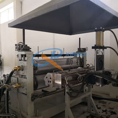 Un buen precio. PVC TPR de 1.2m m que apoya el piso Mat Making Machine del coche en línea