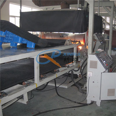Un buen precio. piso Mat Making Machine del pie 300kg/H en línea