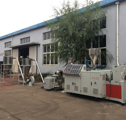 Un buen precio. máquina de 0.3m3/Min Soft Plastic Granule Making en línea