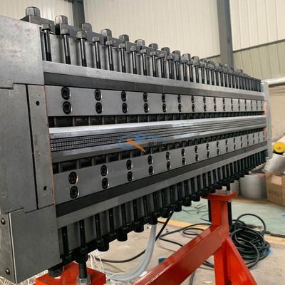 El CE 18m m 80 veces Pp ahueca el encofrado plástico para la máquina concreta