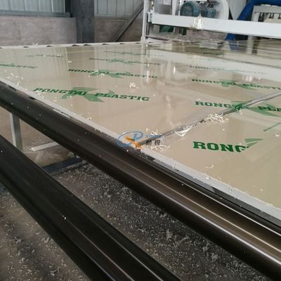 Un buen precio. hoja plástica de 2000m m que hace la máquina en línea