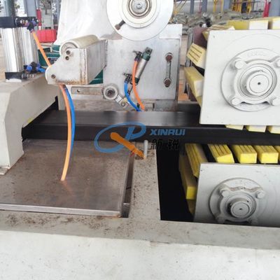 Máquina plástica del perfil de la coextrusión